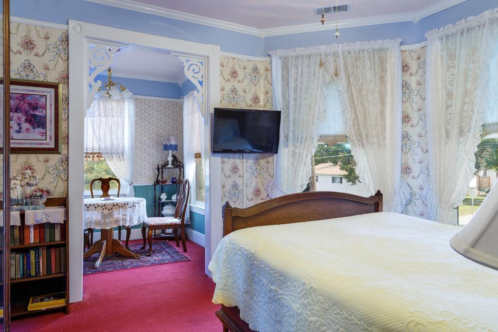 סוזאנוויל Roseberry House Bed And Breakfast מראה חיצוני תמונה