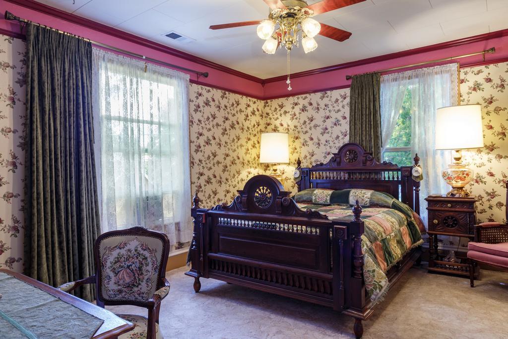 סוזאנוויל Roseberry House Bed And Breakfast מראה חיצוני תמונה